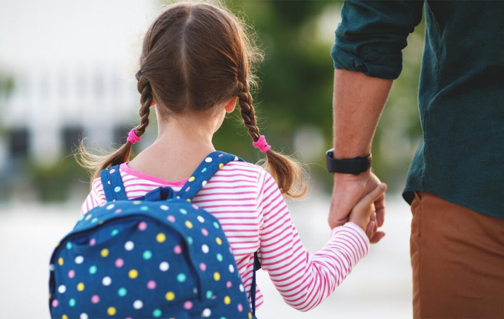 10-steps-to-settling-new-children-article-cover